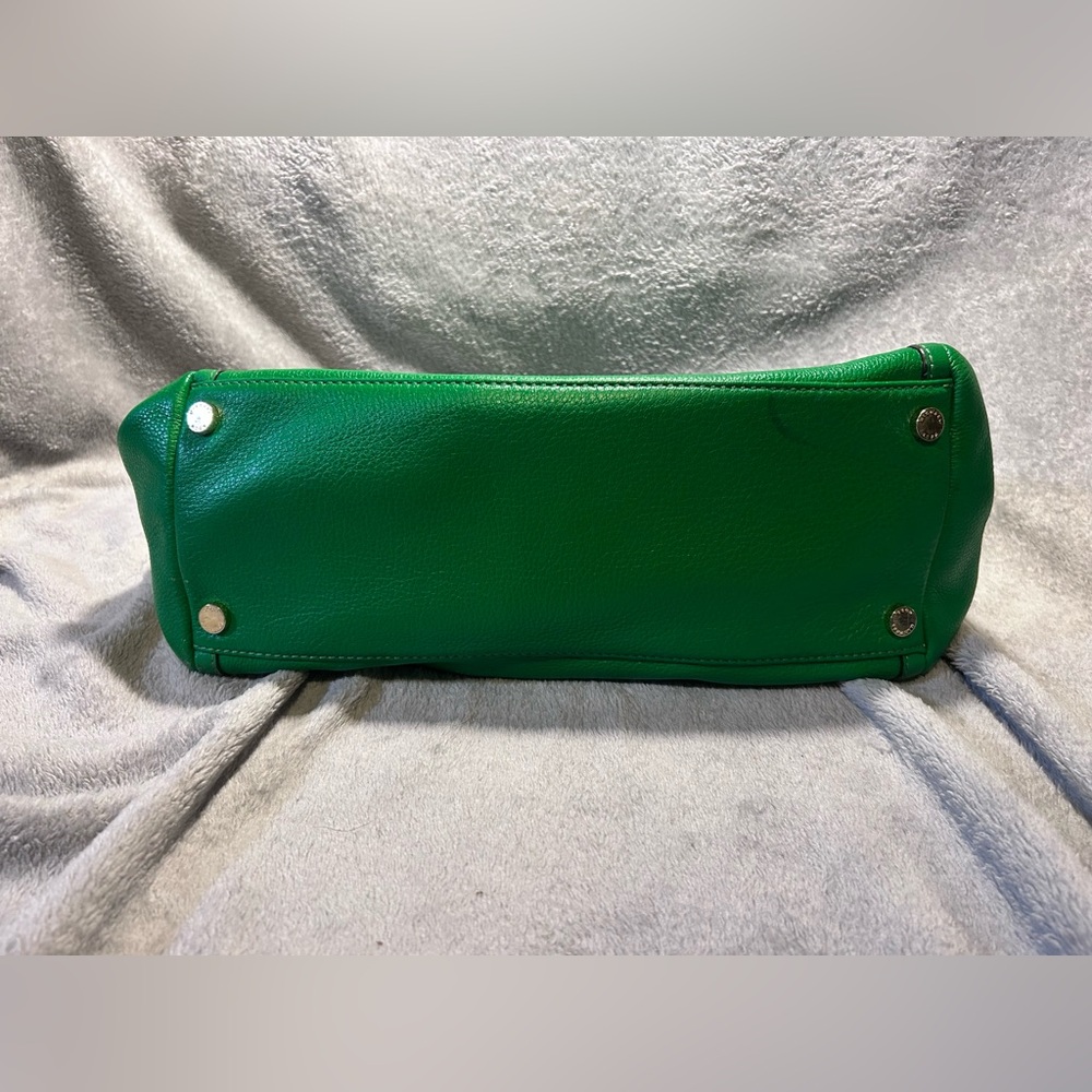 Michael Kors Margo Front Flap Kelly Green Satchel - Picture 15 of 16